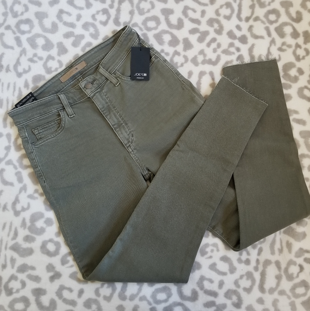 SOLD ☆ JOE'S High Rise Skinny Jeans